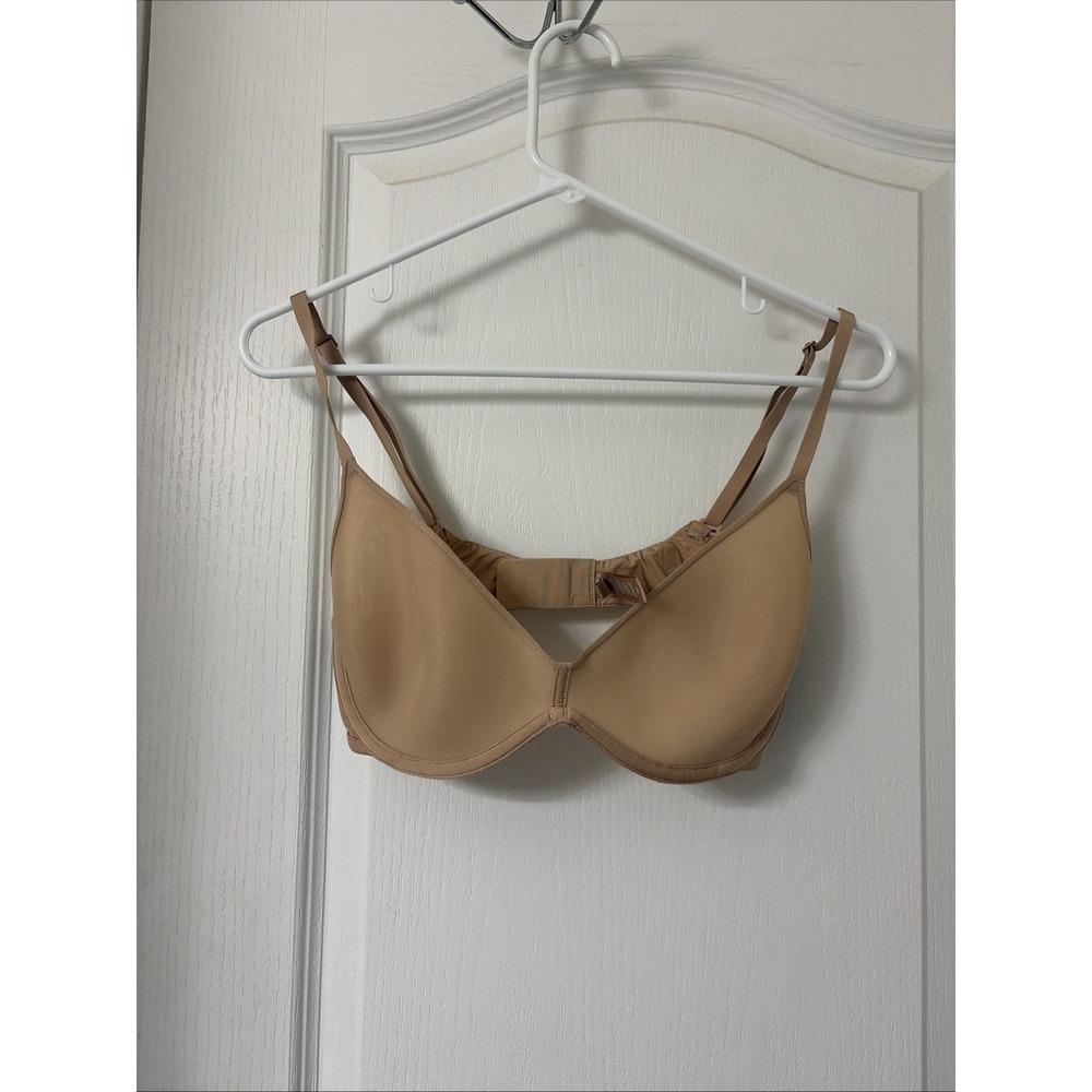 Skims Weightless Scoop Bra Size 36C Nude